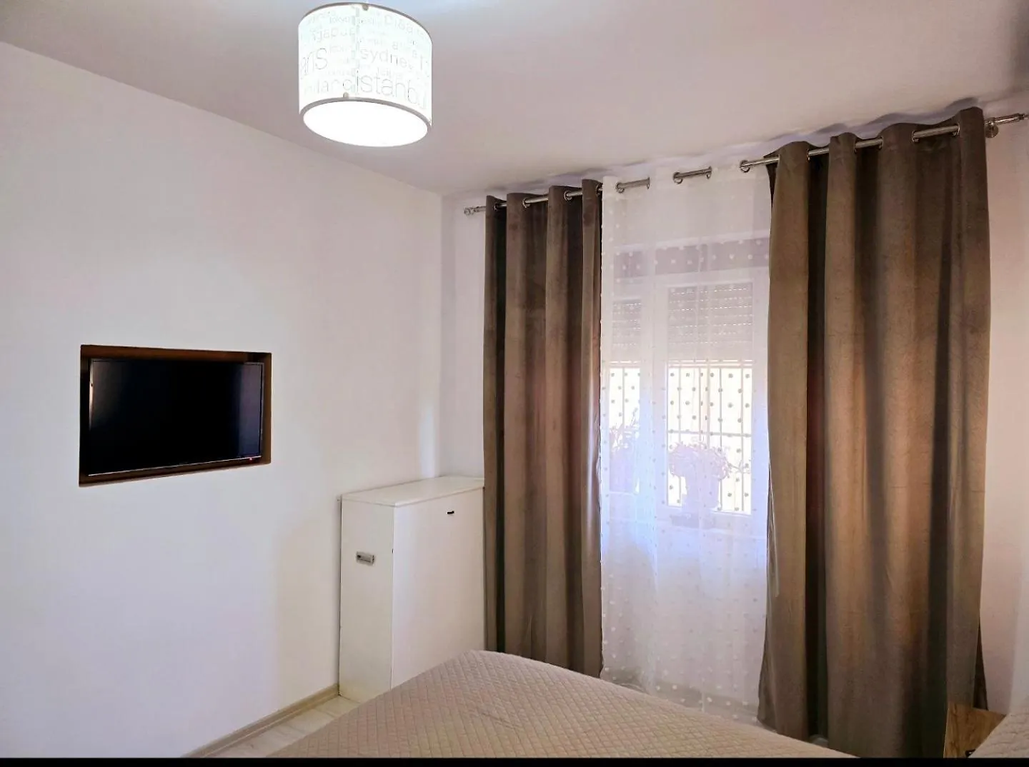 Grace'S Centre Apartment Shkoder